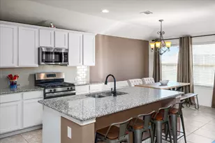 5813 Casstello Dr, Round Rock, TX 78665 - Photo 5