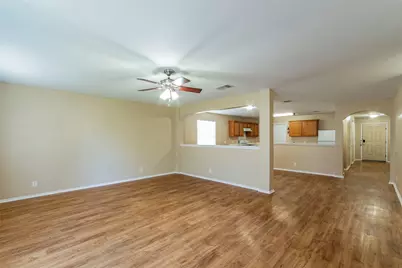 207 Mitchell Drive, Hutto, TX 78634 - Photo 5