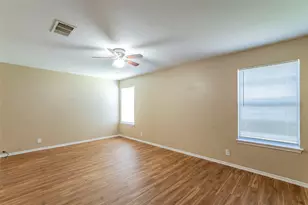 207 Mitchell Dr, Hutto, TX 78634 - Photo 13