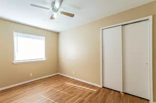 207 Mitchell Dr, Hutto, TX 78634 - Photo 19