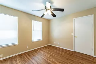 207 Mitchell Dr, Hutto, TX 78634 - Photo 17