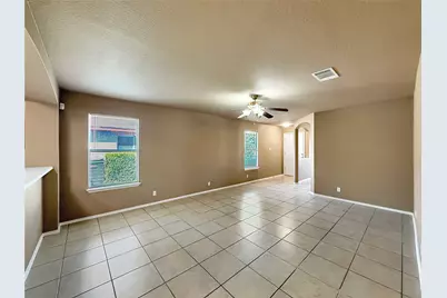 102 Ryan Cove, Hutto, TX 78634 - Photo 5
