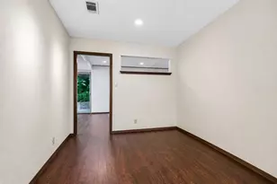 11012 Alhambra Dr, Austin, TX 78759 - Photo 7