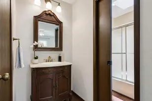 11012 Alhambra Dr, Austin, TX 78759 - Photo 15