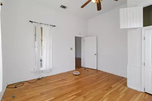 323 Cedar Ln, Cedar Creek, TX 78612 - Photo 7