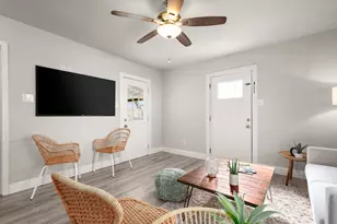 918 W 3rd St, Taylor, TX 76574 - Photo 9