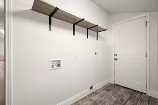 918 W 3rd St, Taylor, TX 76574 - Photo 19