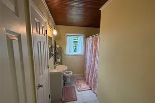 2325 11th St, Port Neches, TX 77651 - Photo 11