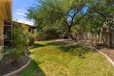 12025 Montclair Bend, Austin, TX 78732 - Photo 33