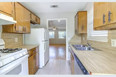 907 Taulbee Lane, Austin, TX 78757 - Photo 9