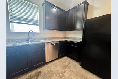 805 Hallie Cove, Lockhart, TX 78644 - Photo 27