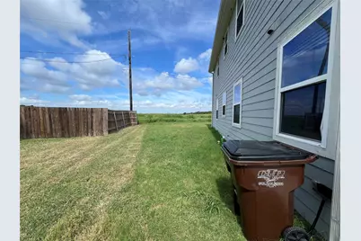 805 Hallie Cove, Lockhart, TX 78644 - Photo 21