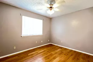 11941 Sunhillow Bend, Austin, TX 78758 - Photo 5