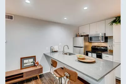 910 Duncan Lane #16, Austin, TX 78705 - Photo 7