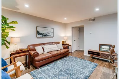 910 Duncan Lane #16, Austin, TX 78705 - Photo 3