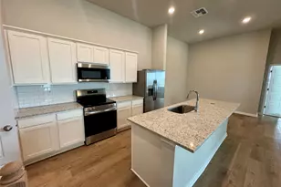 761 Staglin St, Buda, TX 78610 - Photo 5