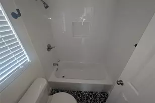 3019 E 12th St, Austin, TX 78702 - Photo 9