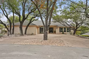 112 Spellbrook Ln, Lakeway, TX 78734 - Photo 1