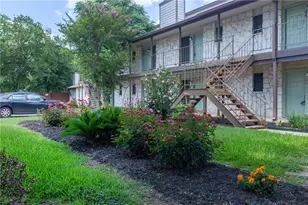 4307 S 1st St, Austin, TX 78745 - Photo 23