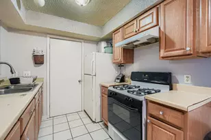 5803 Cougar Dr, Austin, TX 78745 - Photo 5