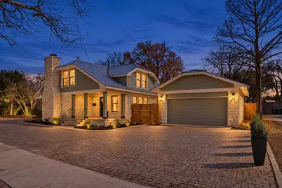 1605 S Austin Avenue, Georgetown, TX 78626 - Photo 1