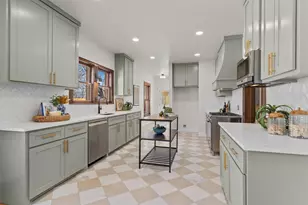 1605 S Austin Ave, Georgetown, TX 78626 - Photo 11