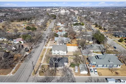 1605 S Austin Avenue, Georgetown, TX 78626 - Photo 37