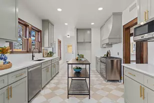 1605 S Austin Ave, Georgetown, TX 78626 - Photo 11
