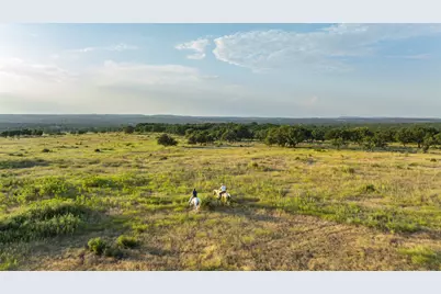 8577 Ranch Road 2766, Johnson City, TX 78636 - Photo 19