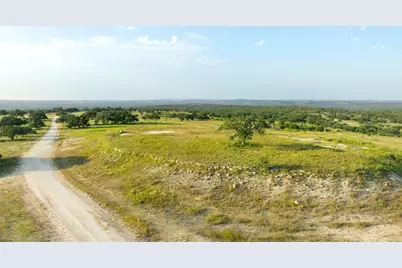 8577 Ranch Road 2766, Johnson City, TX 78636 - Photo 15