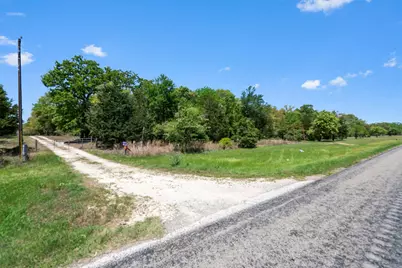 2810 S Highway 77, Rockdale, TX 76567 - Photo 9