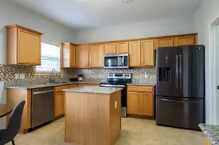 13504 Richard Nixon St, Manor, TX 78653 - Photo 11