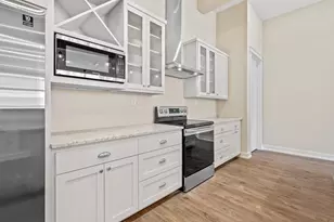 104 E 2nd St, Taylor, TX 76574 - Photo 13