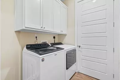 104 E 2nd Street #201, Taylor, TX 76574 - Photo 25