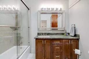 402 Hudgins St, Smithville, TX 78957 - Photo 21