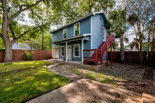 402 Hudgins St, Smithville, TX 78957 - Photo 27