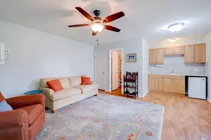402 Hudgins St, Smithville, TX 78957 - Photo 29