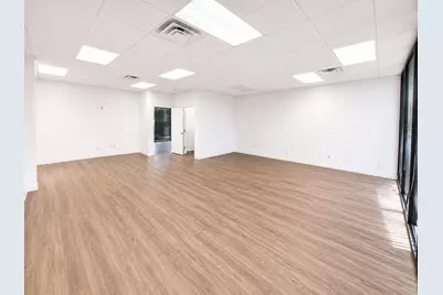 8500 Shoal Creek Boulevard #103, Austin, TX 78757 - Photo 9