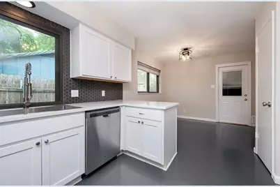 9207 Hunters Trace, Austin, TX 78758 - Photo 17
