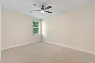 913 Presa Arriba Rd, Austin, TX 78733 - Photo 21