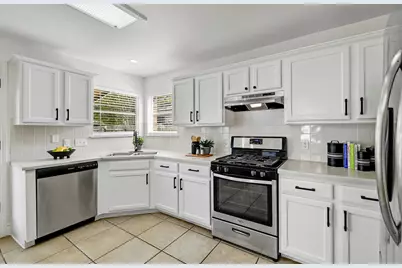 1425 Thibodeaux Drive, Round Rock, TX 78664 - Photo 9