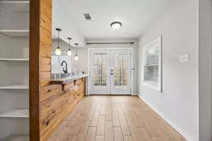 2717 Parker Ln, Austin, TX 78741 - Photo 5