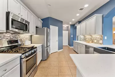 204 Hale Irwin Drive, Round Rock, TX 78664 - Photo 13