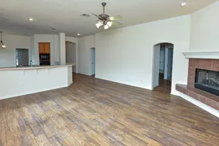 1806 Chasewood Dr, Austin, TX 78727 - Photo 5