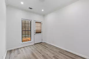 1307 Kinney Ave, Austin, TX 78704 - Photo 11