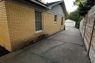 3903 Ridgelea Dr, Austin, TX 78731 - Photo 3