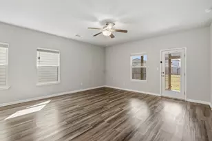 304 Grapefruit Rd, Hutto, TX 78634 - Photo 9
