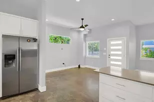 6902 Carver Ave, Austin, TX 78752 - Photo 9