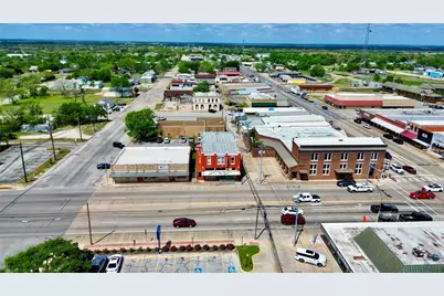 161 S. Main Street, Giddings, TX 78942 - Photo 3