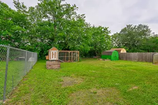 506 West St, Hutto, TX 78634 - Photo 23